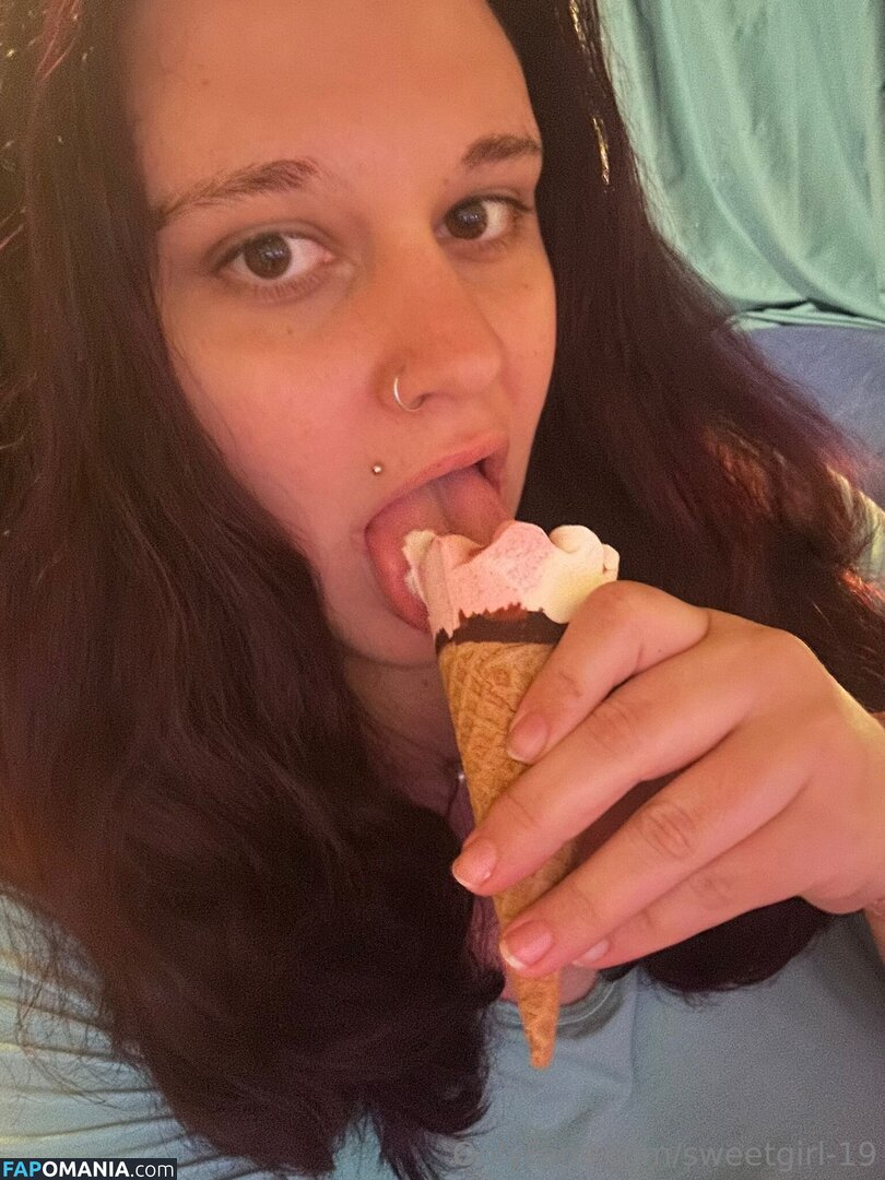sweetgirl-1998 / sweetgirl1998.offiziell Nu OnlyFans  Photo fuitée #12