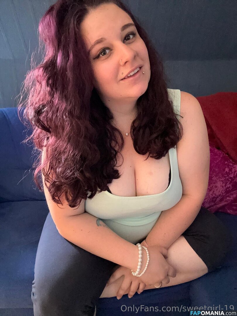sweetgirl-1998 / sweetgirl1998.offiziell Nu OnlyFans  Photo fuitée #18