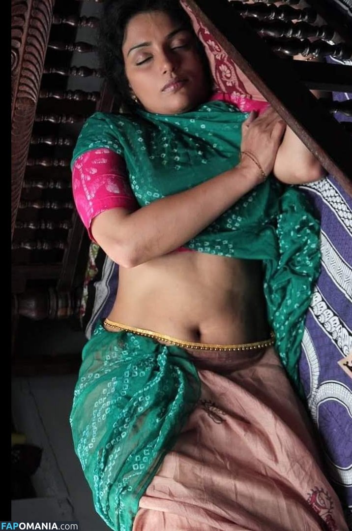 Swetha Menon Nu OnlyFans  Photo fuitée #7