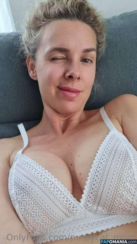 SwingerMom / pussycat_mom Nu OnlyFans  Photo fuitée #2