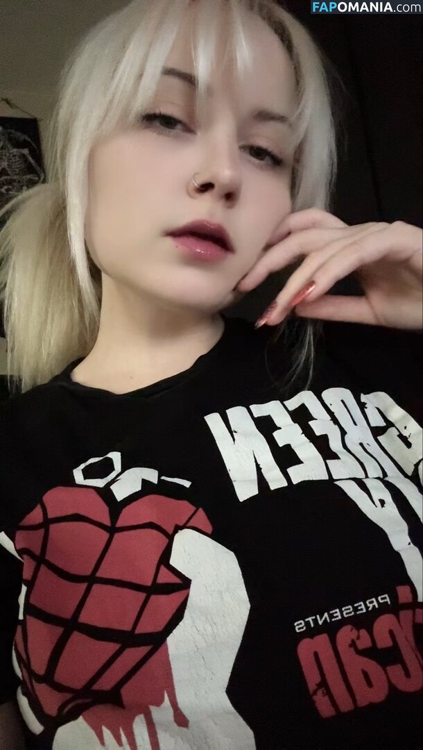Sylvee / SylveeVT / ashhbearr_ / onlyfans Nu OnlyFans  Photo fuitée #286
