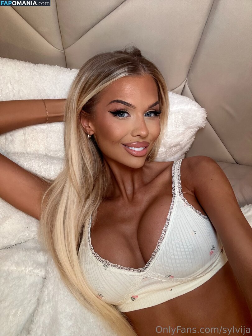Sylvija Vasilevska / sylvijaa Nu OnlyFans  Photo fuitée #1