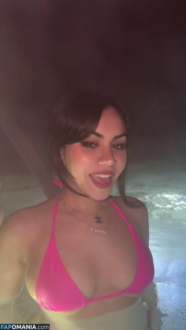 Tara Yummy / taratasty / tarayummyy Nu OnlyFans  Photo fuitée #114