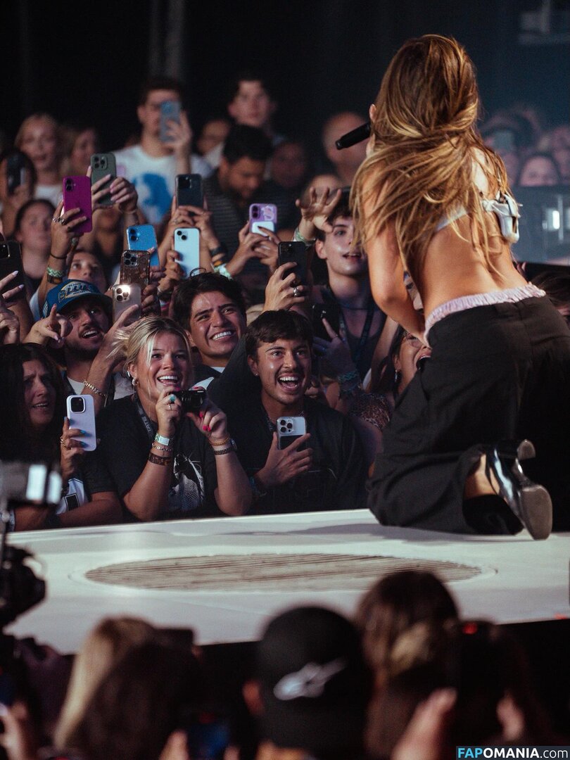 Tate McRae / tatemcrae / u41351078 Nu OnlyFans  Photo fuitée #75