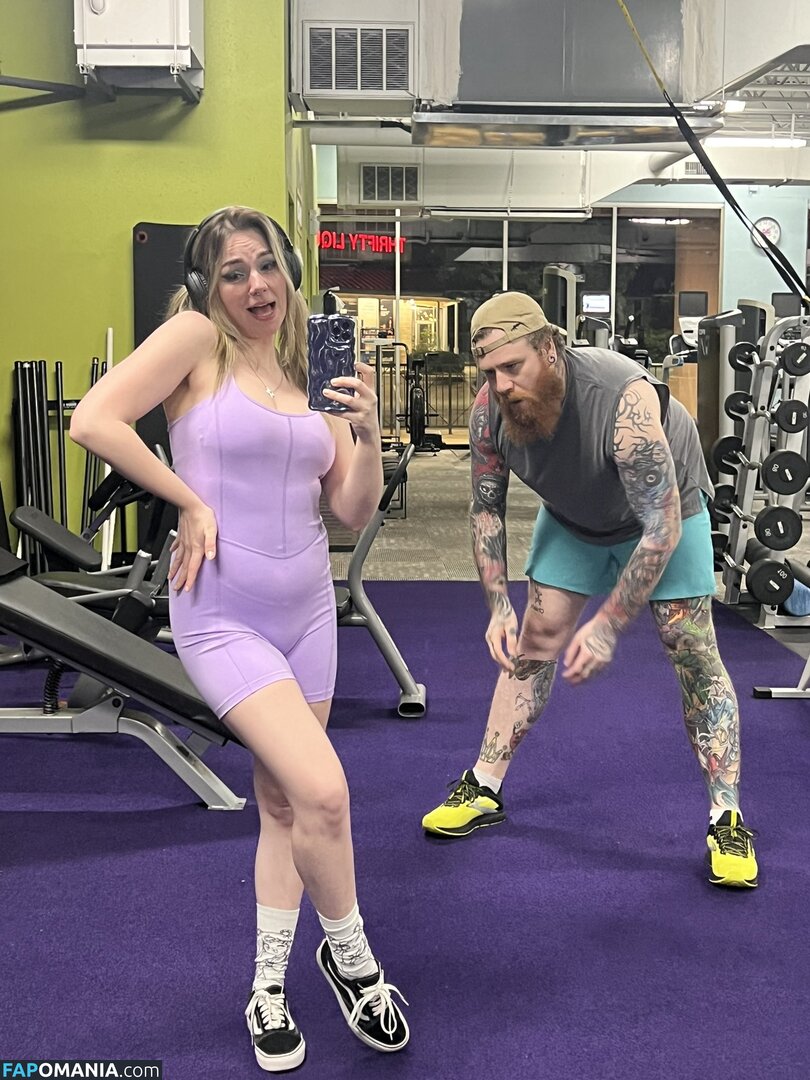 Taylien / https: / taylienxp Nu OnlyFans  Photo fuitée #1