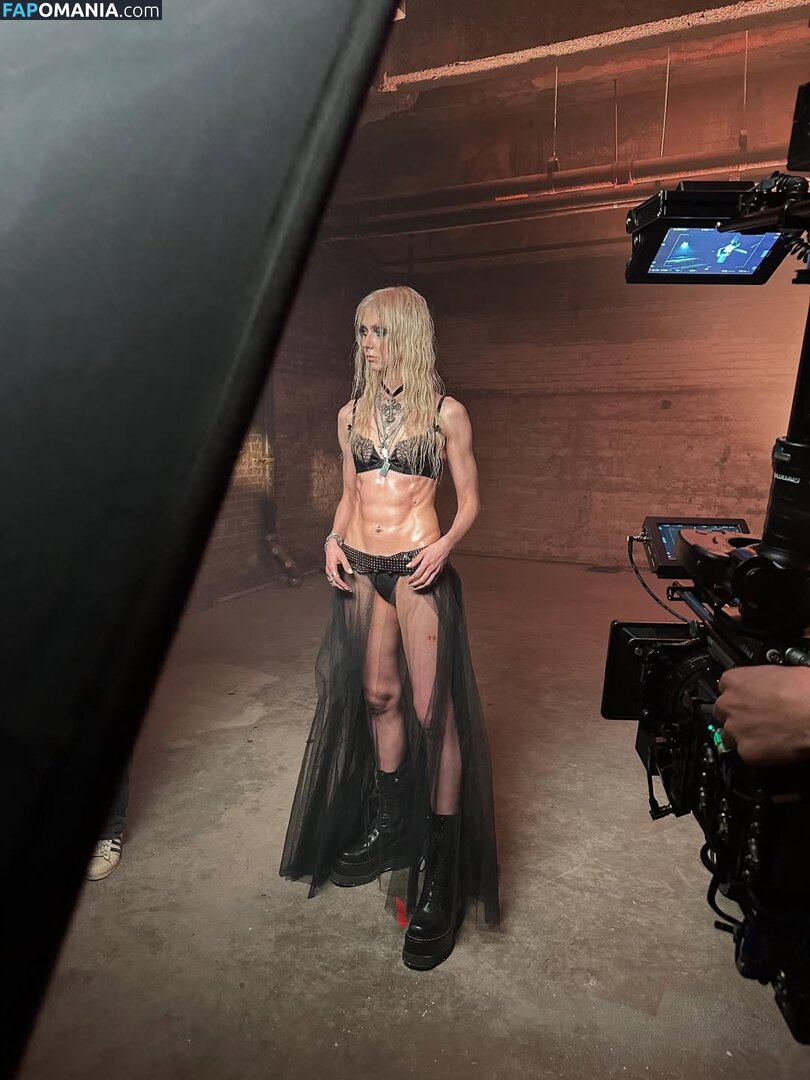 Taylor Momsen / aryelsoul / taylormomsen Nu OnlyFans  Photo fuitée #700