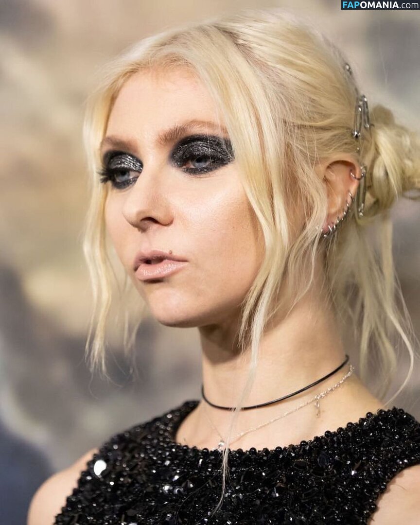 Taylor Momsen / aryelsoul / taylormomsen Nu OnlyFans  Photo fuitée #707