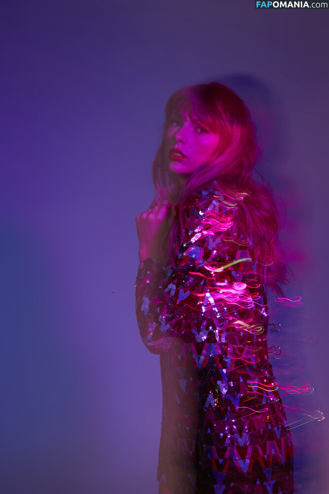 Taylor Swift / taylorswift / taylorswift13 Nu OnlyFans  Photo fuitée #136