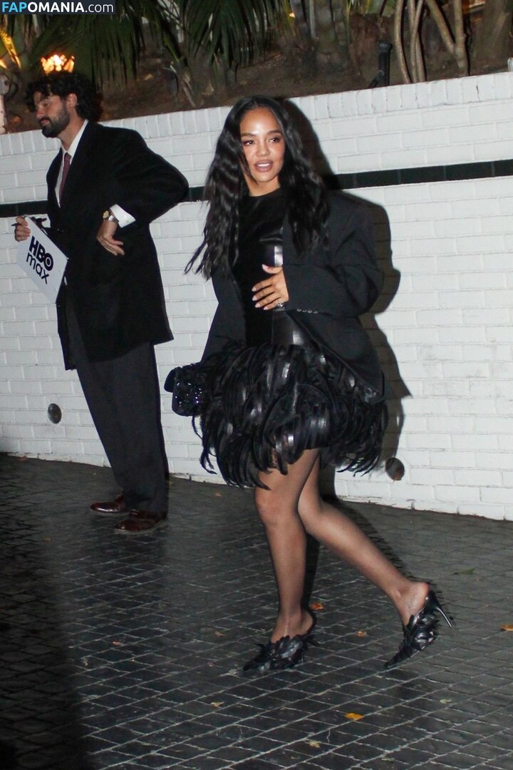Tessa Thompson / tessamaethompson / tessathompsonx Nu OnlyFans  Photo fuitée #4