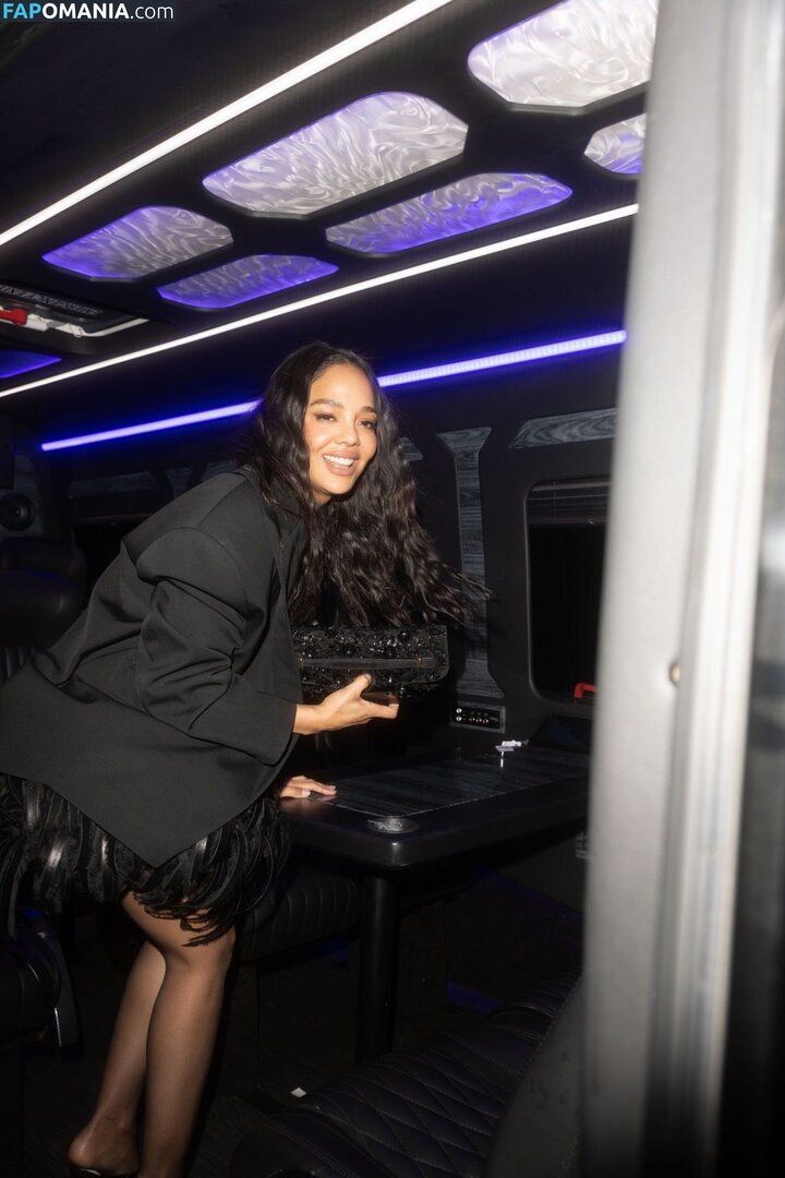 Tessa Thompson / tessamaethompson / tessathompsonx Nu OnlyFans  Photo fuitée #6