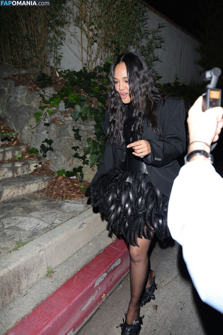 Tessa Thompson / tessamaethompson / tessathompsonx Nu OnlyFans  Photo fuitée #7