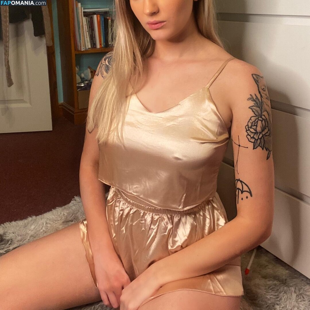 cl0ut / th0tb0t Nu OnlyFans  Photo fuitée #18