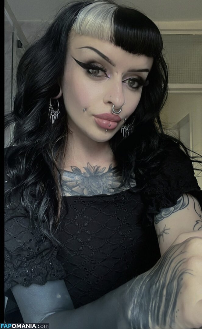 ThatLivingDeadGxrl Nu OnlyFans  Photo fuitée #3