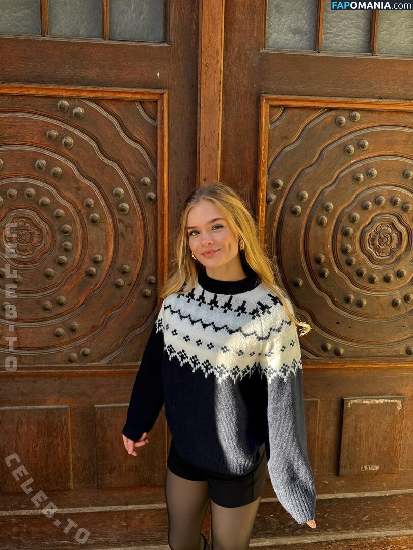 Thatsvroni Nu OnlyFans  Photo fuitée #13