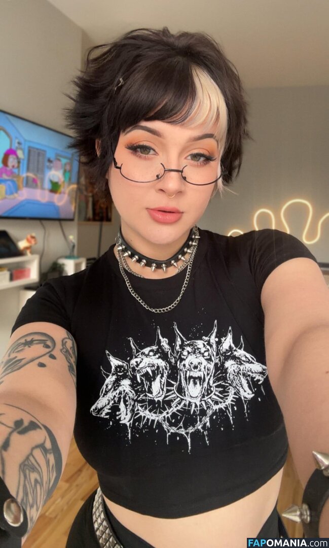 TheCherryBxmb / sweethoneybunnyyy / thecherrybxxxmb / xolilhunixo Nu OnlyFans  Photo fuitée #13