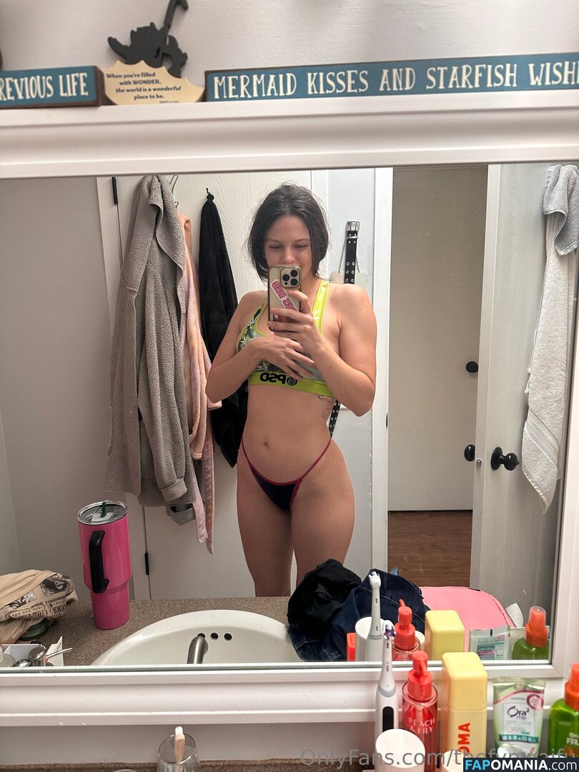 fypwaifu / thefypwaifu Nu OnlyFans  Photo fuitée #2