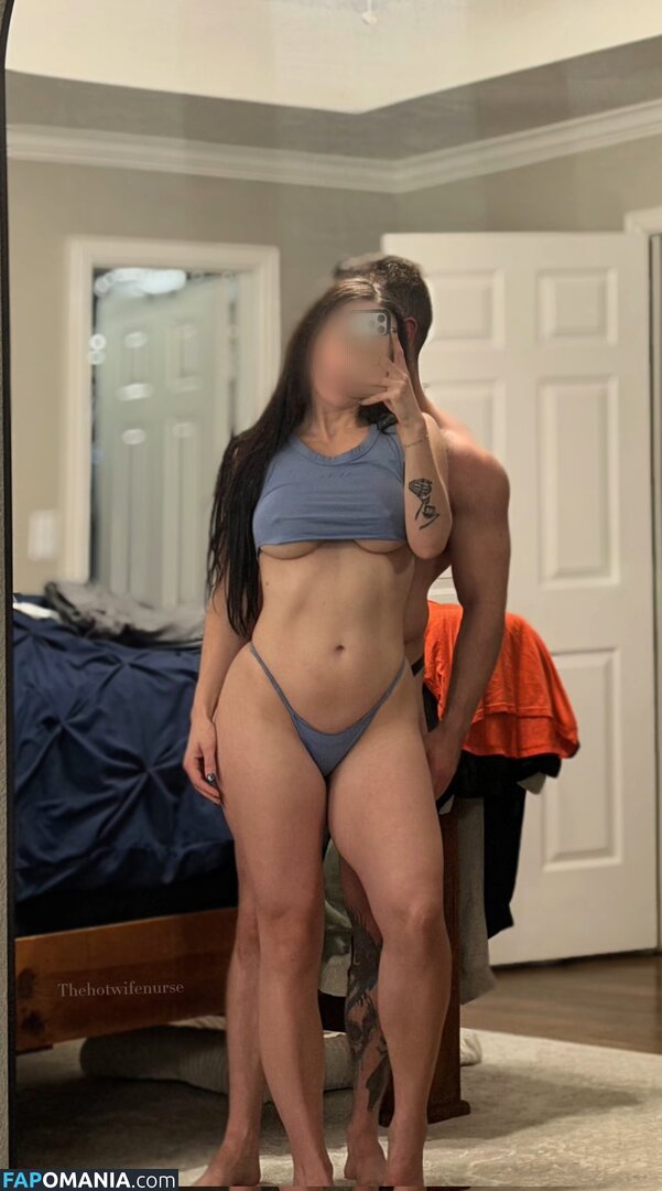 Thehotwifenurse / girlthatbreathesunderwater Nu OnlyFans  Photo fuitée #6