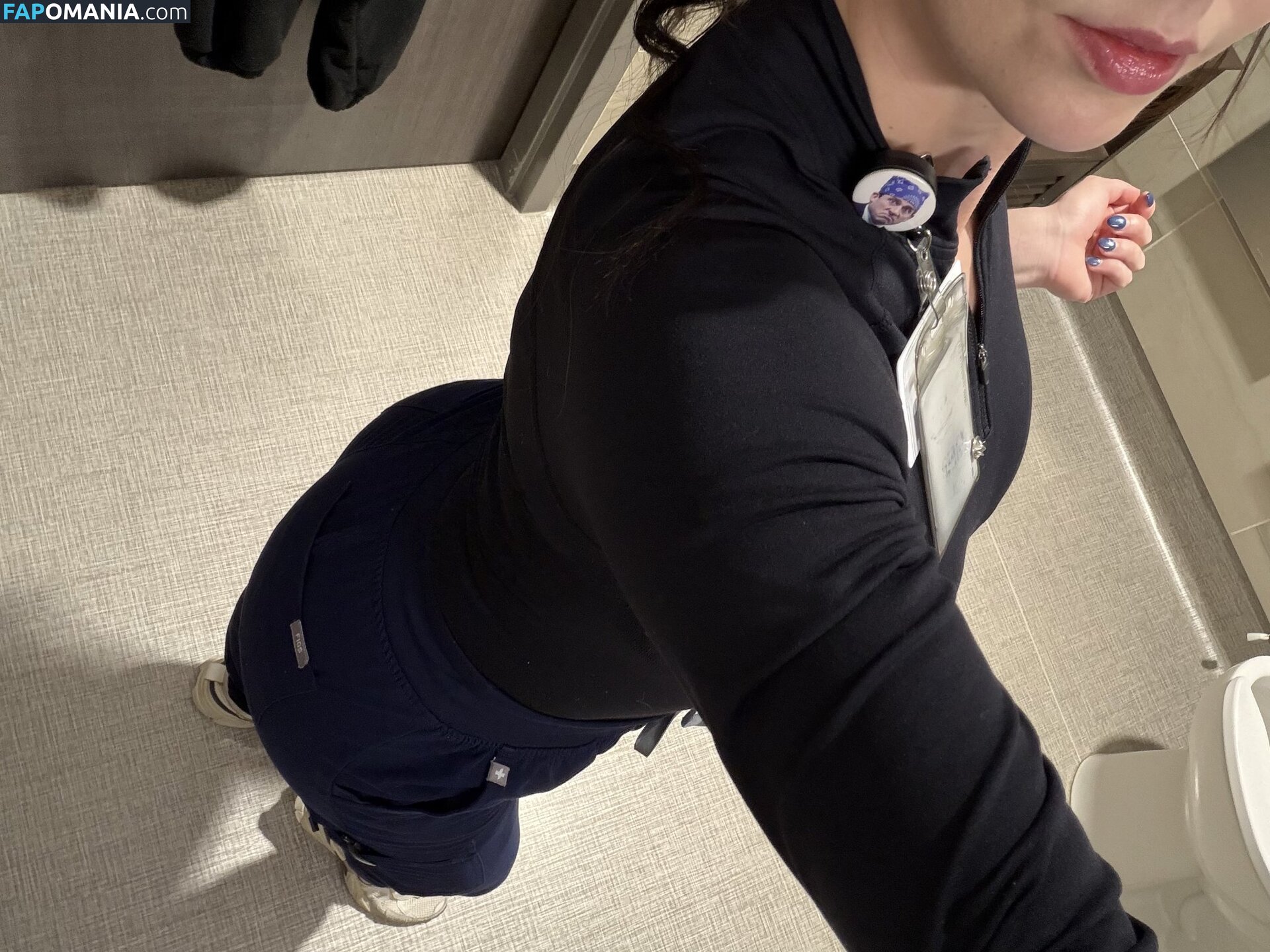 Thehotwifenurse / girlthatbreathesunderwater Nu OnlyFans  Photo fuitée #10
