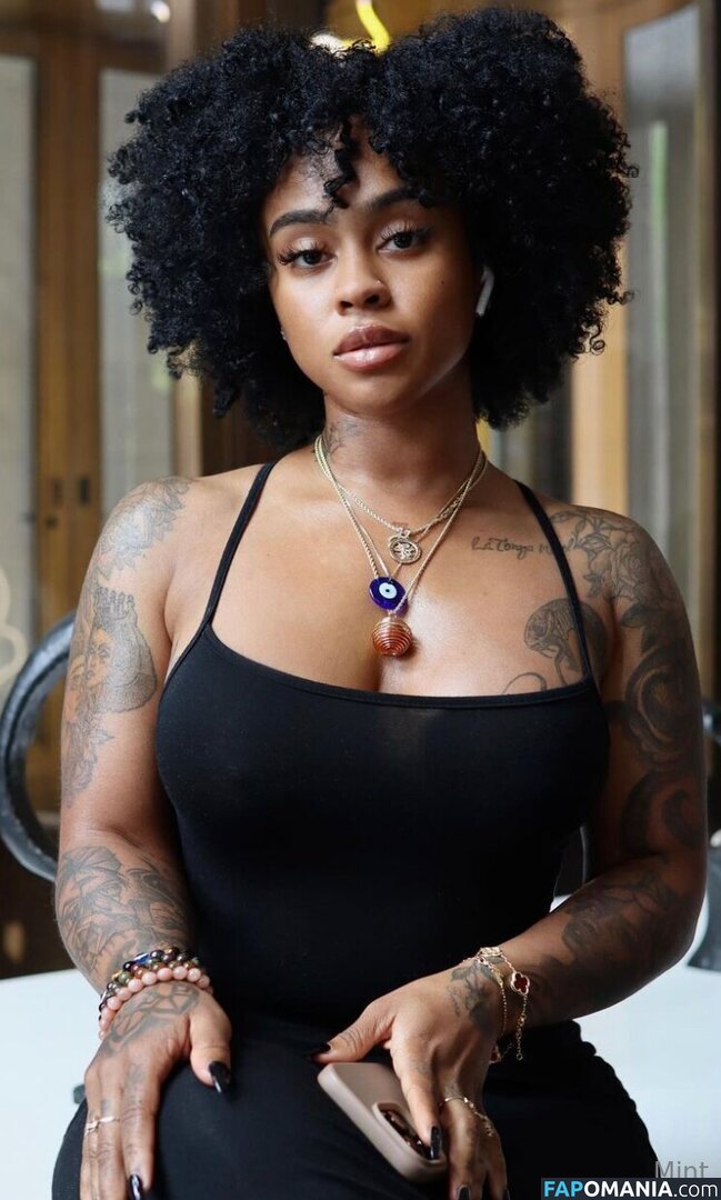 thereal_mint / therealbombshell_mint Nu OnlyFans  Photo fuitée #1