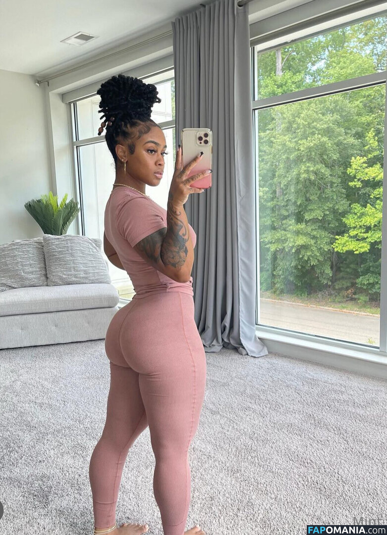 thereal_mint / therealbombshell_mint Nu OnlyFans  Photo fuitée #15