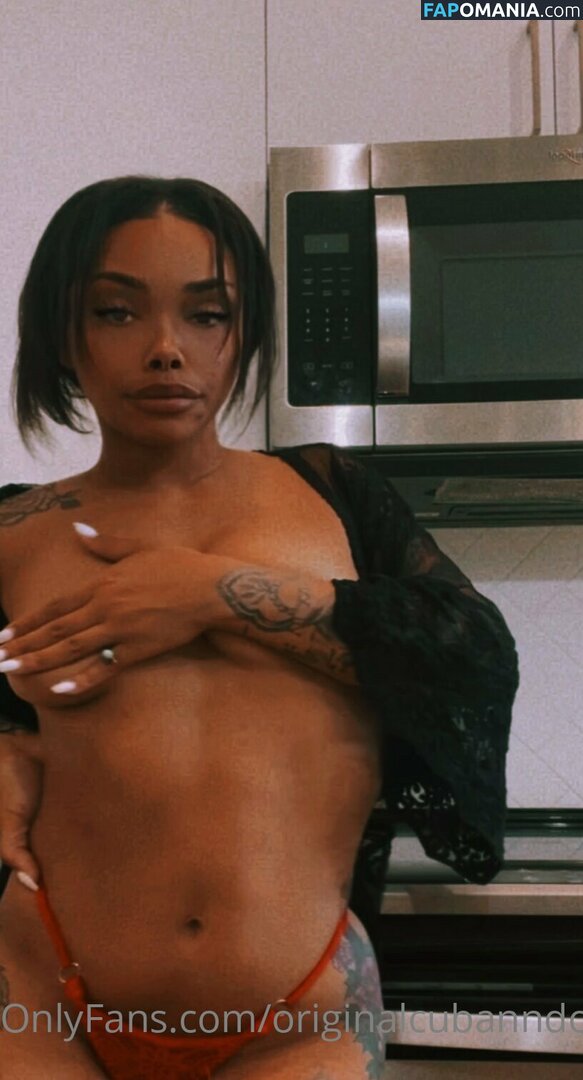 _luhcuban / therealvickyy Nu OnlyFans  Photo fuitée #7