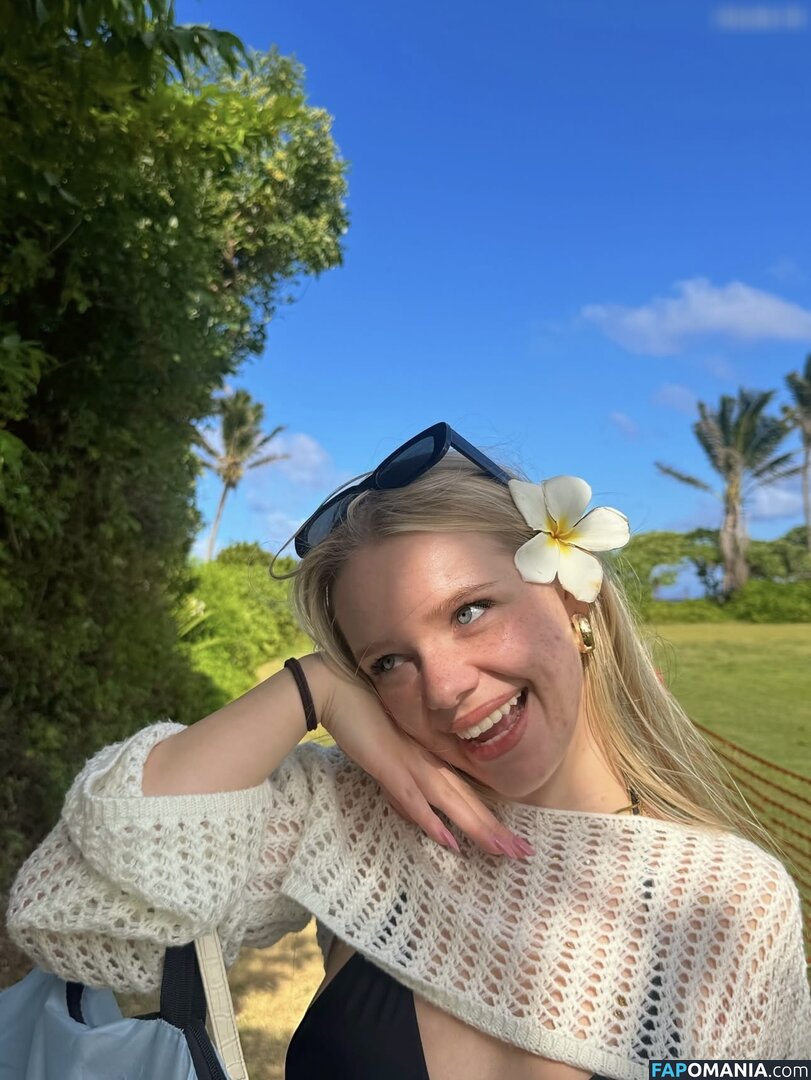 Thesi.Sophie / thesisophie Nu OnlyFans  Photo fuitée #1