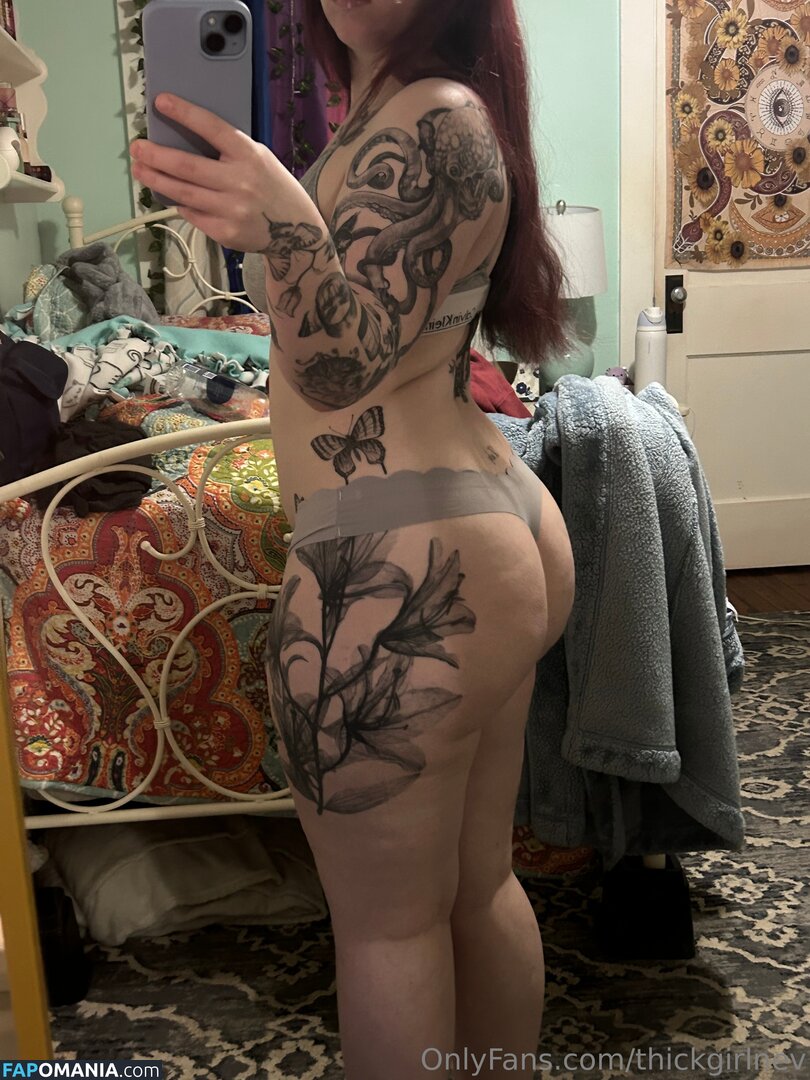 thickgirlnev / vcorh Nu OnlyFans  Photo fuitée #9