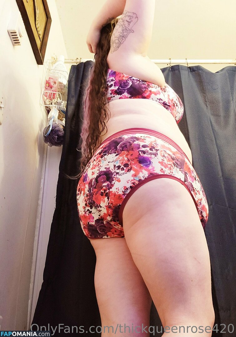 thickqueenrose420 / throatqueen420 Nu OnlyFans  Photo fuitée #17