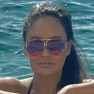 Tia Carrere