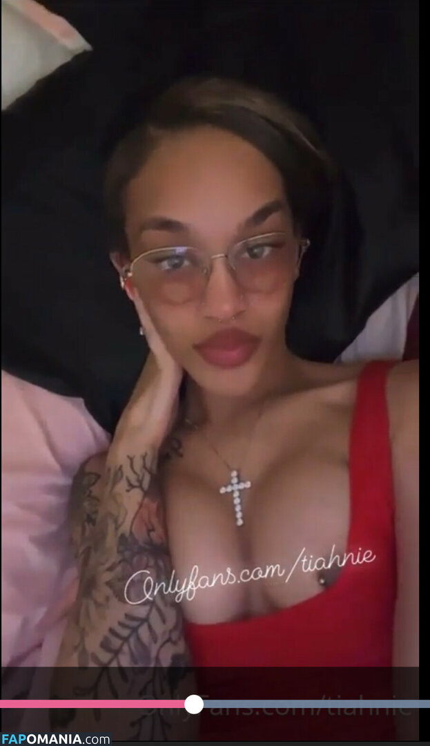 tiahnie / tiahnie_ Nu OnlyFans  Photo fuitée #12