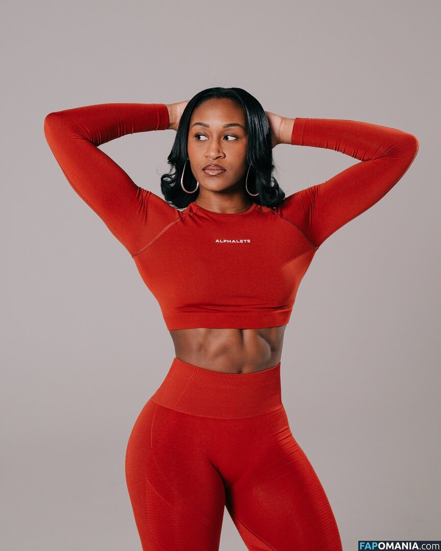 T.hoowww / Tiara Howard Nu OnlyFans  Photo fuitée #20