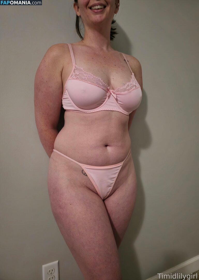 Timidlilygirl / timidgirll Nu OnlyFans  Photo fuitée #8