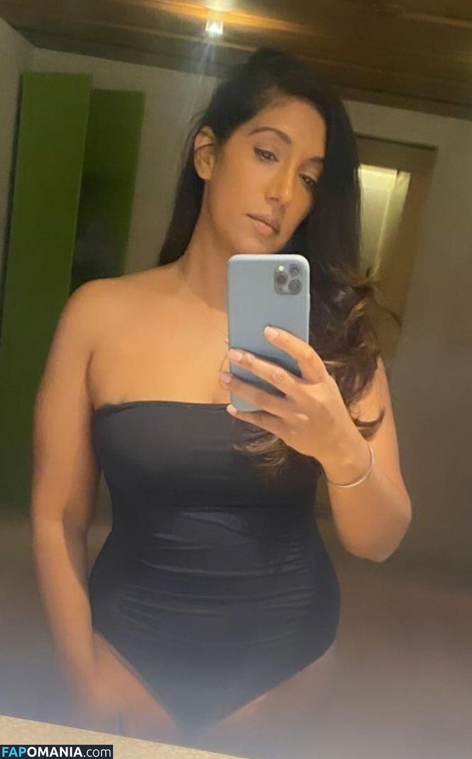 Tina Daheley / https: / tinadaheley Nu OnlyFans  Photo fuitée #13