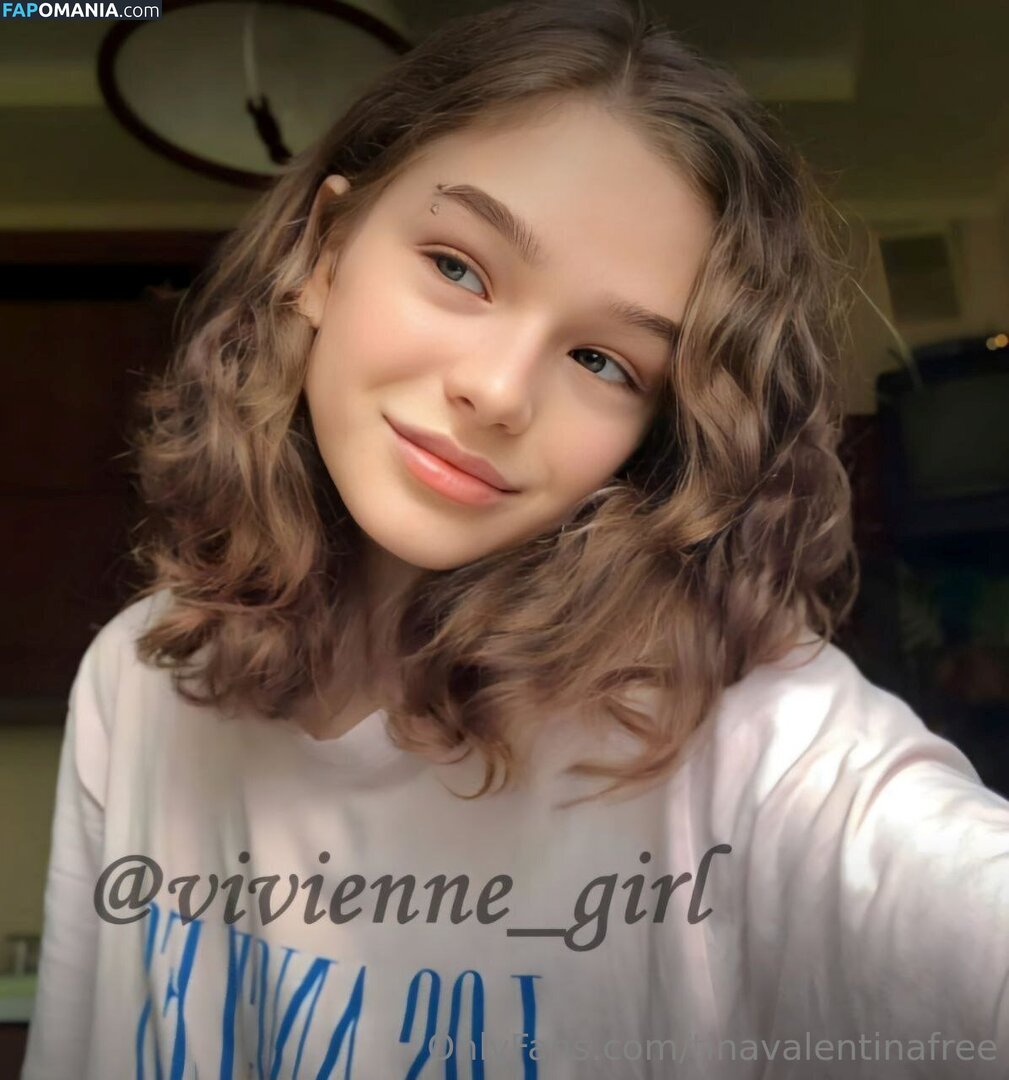 avantureee / tinavalentinafree Nu OnlyFans  Photo fuitée #40