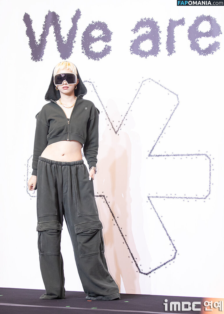 tiny.pretty.j Nu OnlyFans  Photo fuitée #6