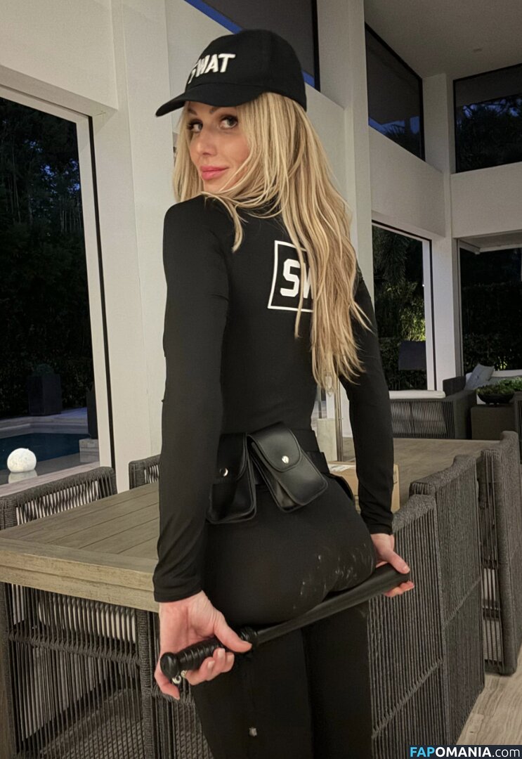 Torrie Wilson / misswilson66686 / torriewilson Nu OnlyFans  Photo fuitée #1577