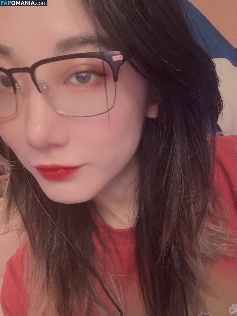 triciaisabirdy Nu OnlyFans  Photo fuitée #2