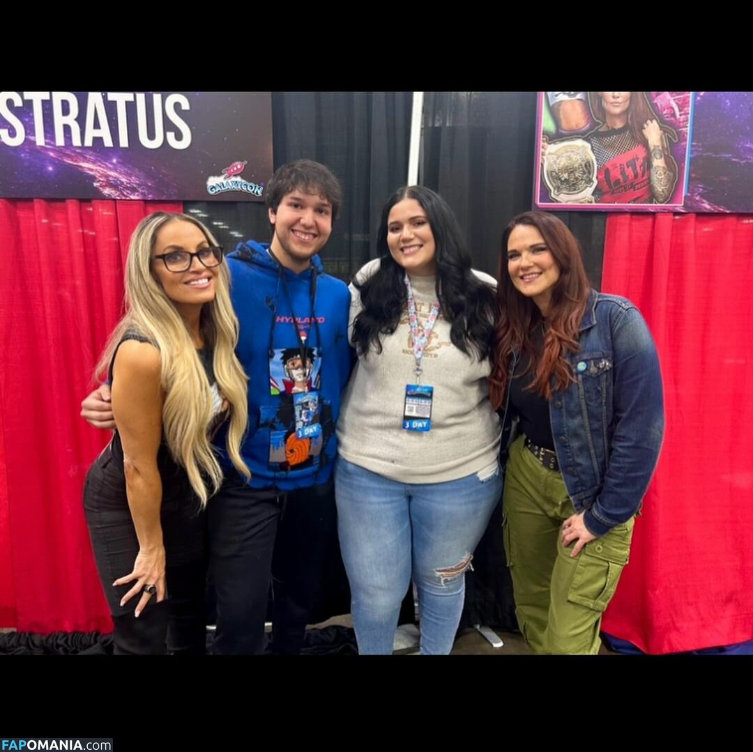 Trish Stratus / trishstratuscom Nu OnlyFans  Photo fuitée #549