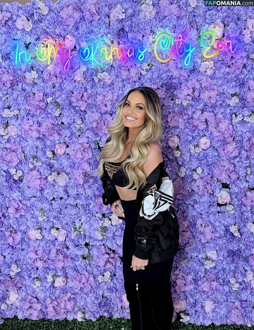 Trish Stratus / trishstratuscom Nu OnlyFans  Photo fuitée #1471