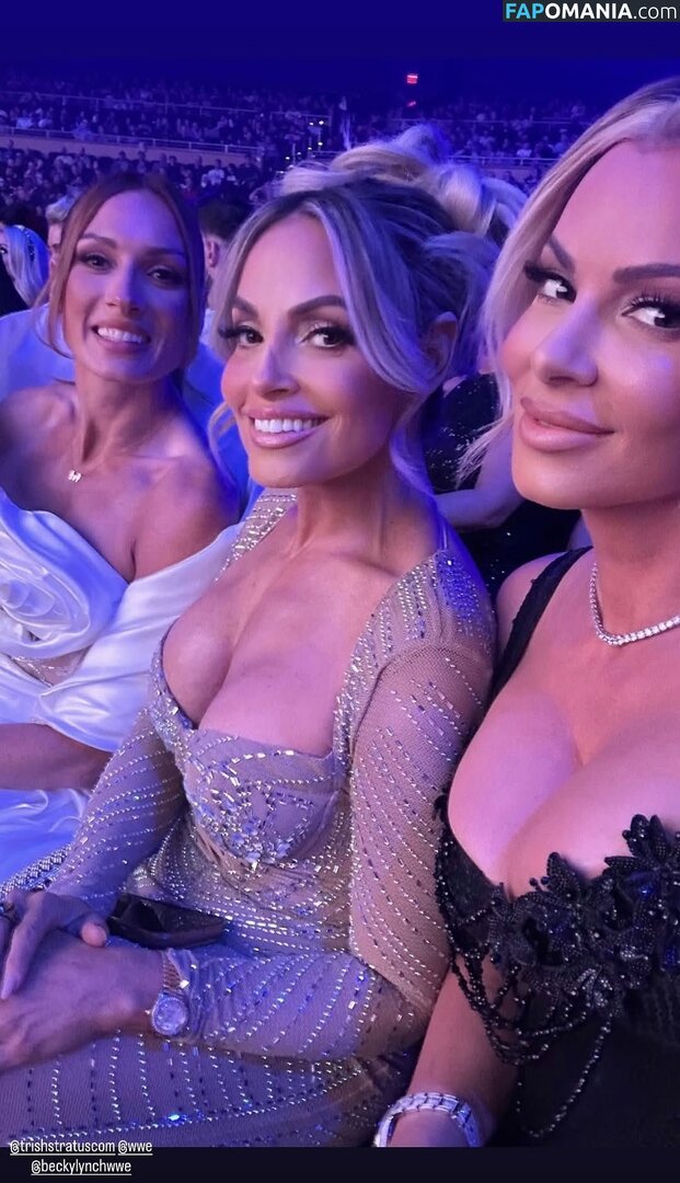 Trish Stratus / https: / trishstratus / trishstratuscom Nu OnlyFans  Photo fuitée #1493