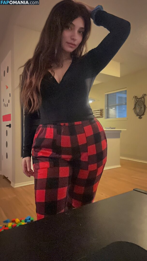Trithequeen / hexmanic / trithequeentemp Nu OnlyFans  Photo fuitée #1