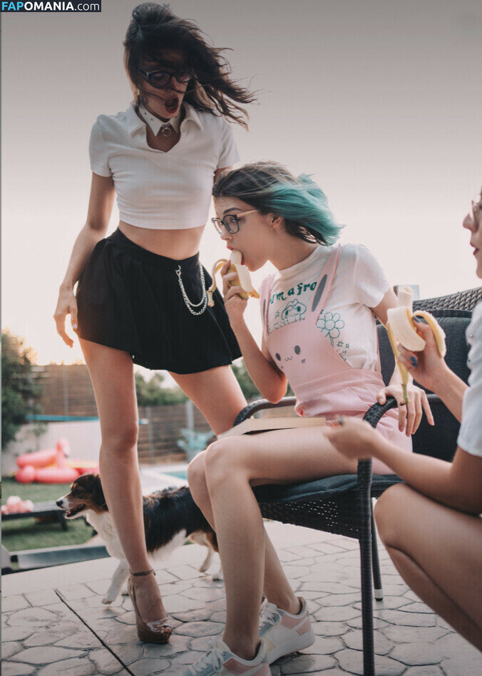 Trixy Blue / trixyblue / trixybluegirl Nu OnlyFans  Photo fuitée #320