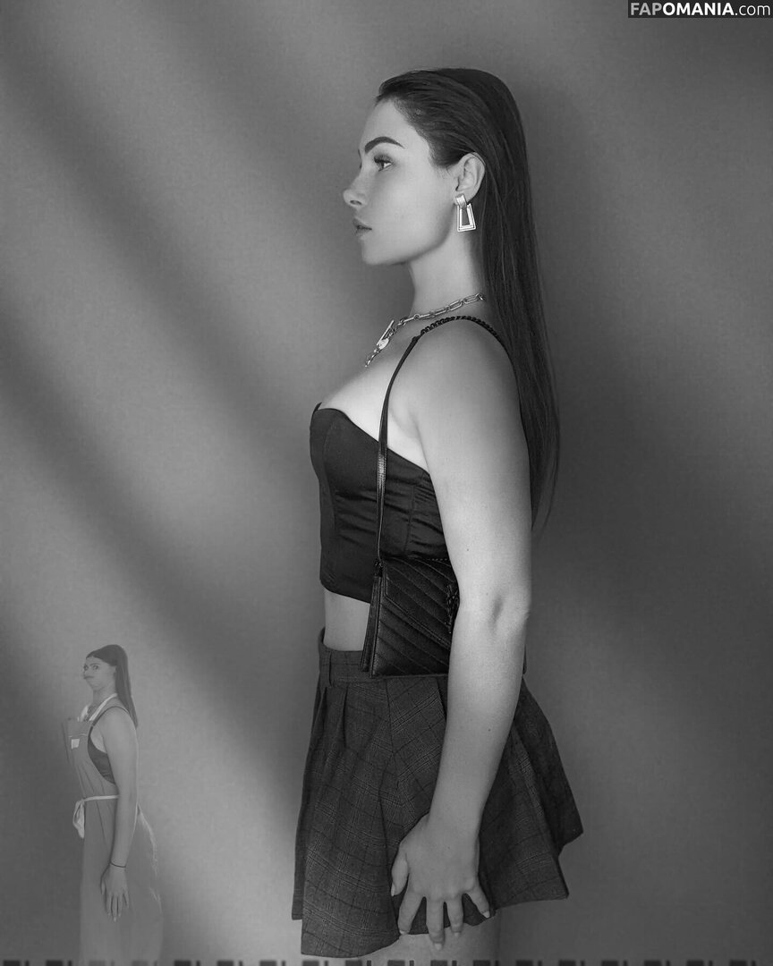 Tslanaxoxo / Yourlanatgirl / Yourlittlelana Nu OnlyFans  Photo fuitée #41