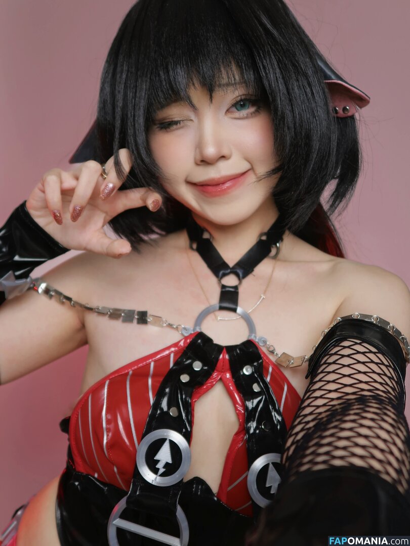 https: / tsuclashima Nu OnlyFans  Photo fuitée #1
