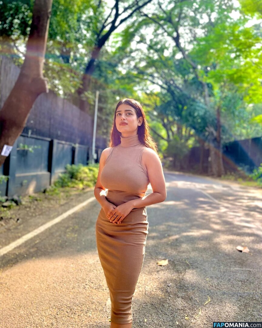 Tushikha Goswami / tushikhagoswami Nu OnlyFans  Photo fuitée #24