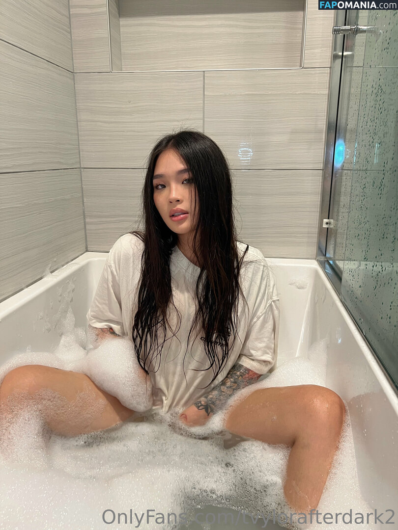 tvylorafterdark Nu OnlyFans  Photo fuitée #4