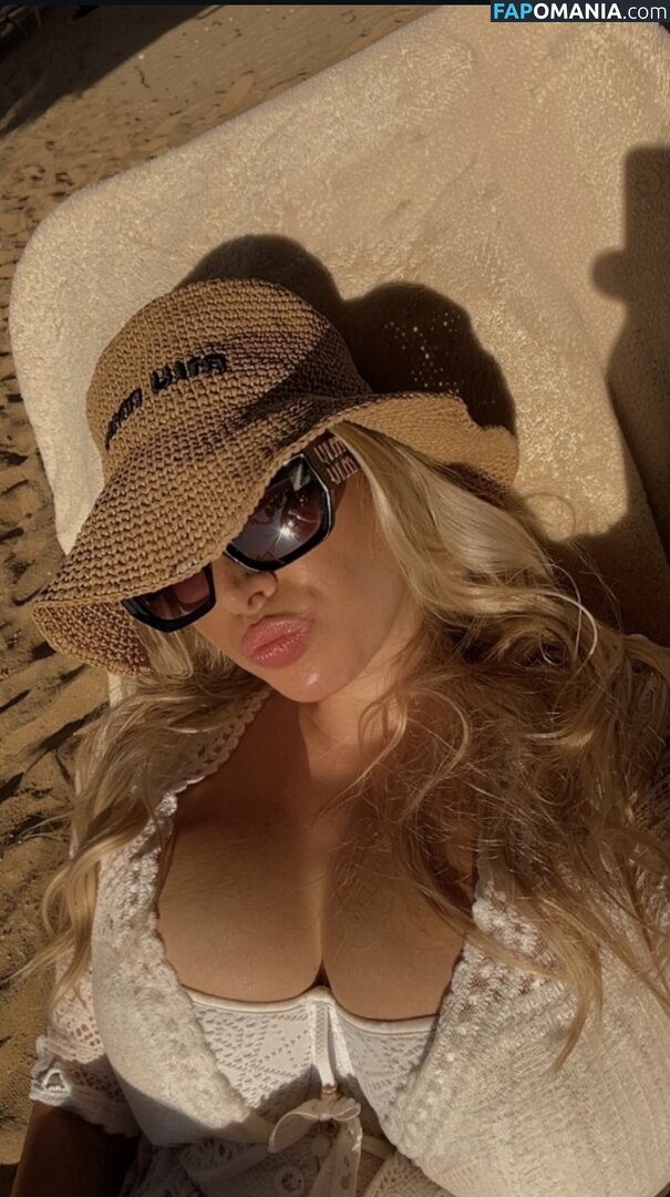 twentyoneeighteen Nu OnlyFans  Photo fuitée #3