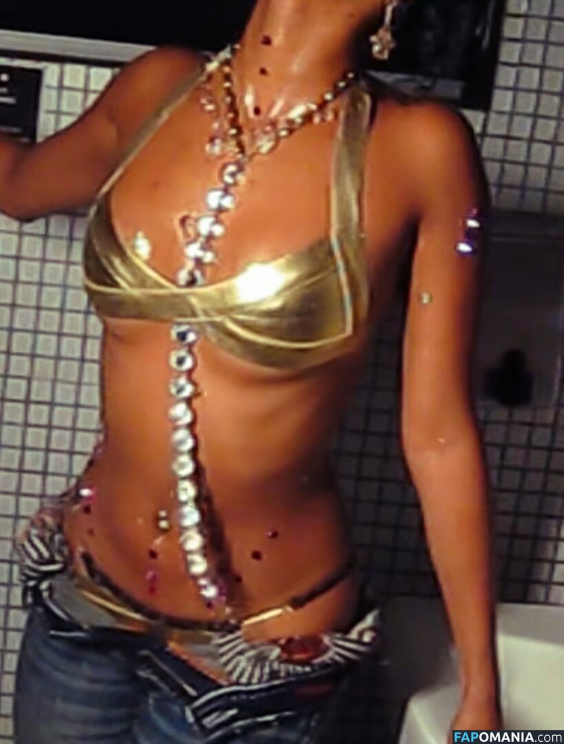 Tyla / Tyllaaaaaaa / https: Nu OnlyFans  Photo fuitée #60