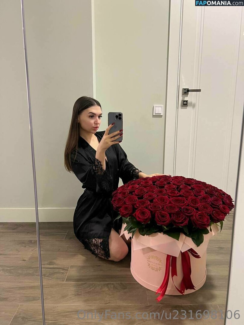 itsbrittneybxtch_ / u231698106 Nu OnlyFans  Photo fuitée #9