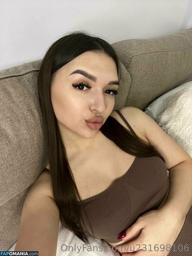 itsbrittneybxtch_ / u231698106 Nu OnlyFans  Photo fuitée #12